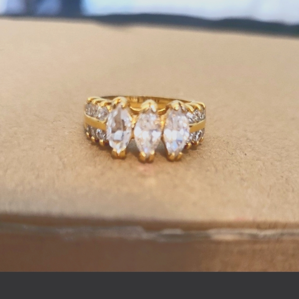 Premier design ring
